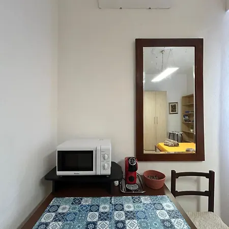 Camera Doppia Con Bagno Privato Piano Terra Guest house *